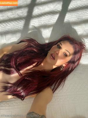 Jess Wallis photo #0050