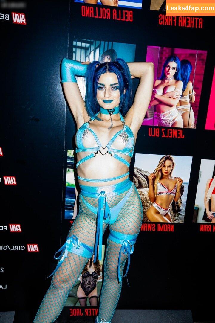 Jewelz Blu / Jewelzblu / jewelz_blu / onlyjewelzblu leaked photo photo #0399
