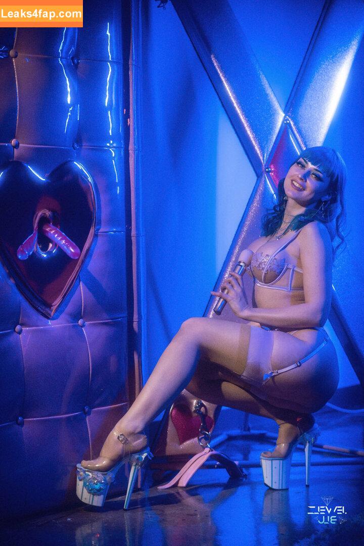 Jewelz Blu / Jewelzblu / jewelz_blu / onlyjewelzblu leaked photo photo #0410