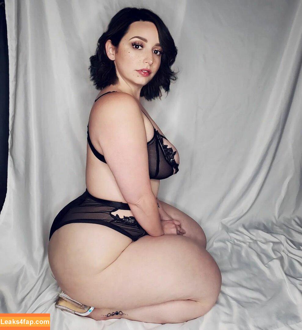 Josefina Vincenza / fuchsiafifi leaked photo photo #0003