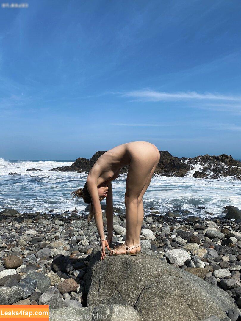 Jules Bond /  leaked photo photo #0018