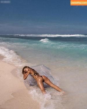 Julia Yaroshenko photo #0085
