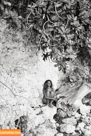 Julia Yaroshenko photo #0338