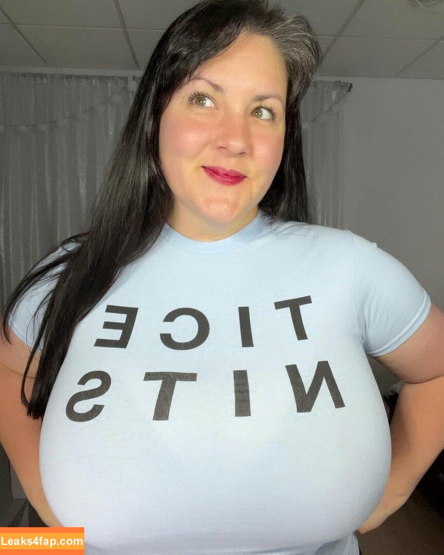 Justhavingfunwithlife / happygoluckypyr / https: / just_having_fun_with_lifeagain / justsmilesandjoy leaked photo photo #0077