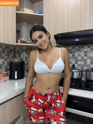 karina.fernandez photo #0027