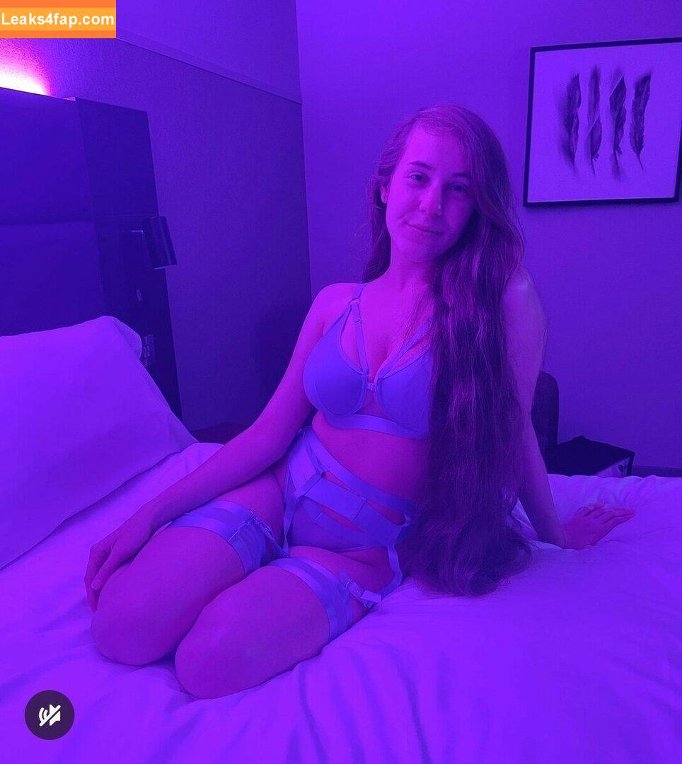 Kasiedilla / Casey / Kasthedilla / dillahasmorefun / kasiedilla.ttv слитое фото фото #0107