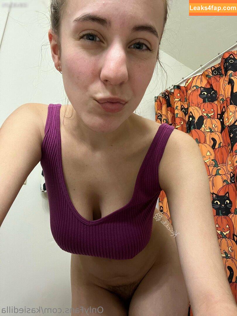 Kasiedilla / Casey / Kasthedilla / dillahasmorefun / kasiedilla.ttv leaked photo photo #0200