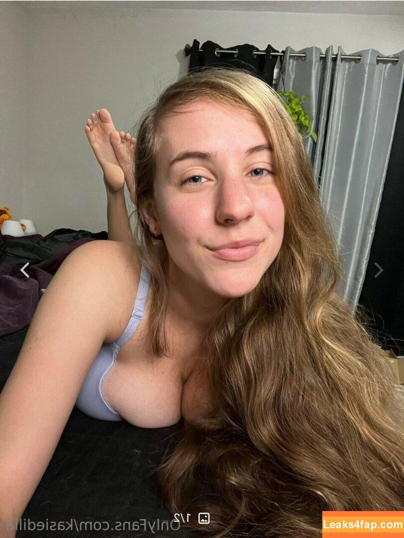 Kasiedilla / Casey / Kasthedilla / dillahasmorefun / kasiedilla.ttv leaked photo photo #0373