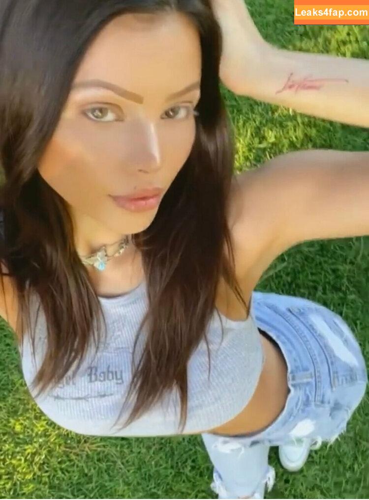 Katie Bell / Bellemag / katiebellofficial / katieeeeebell leaked photo photo #0383