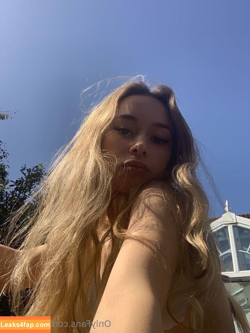 kaylamxe / kaylameex leaked photo photo #0010