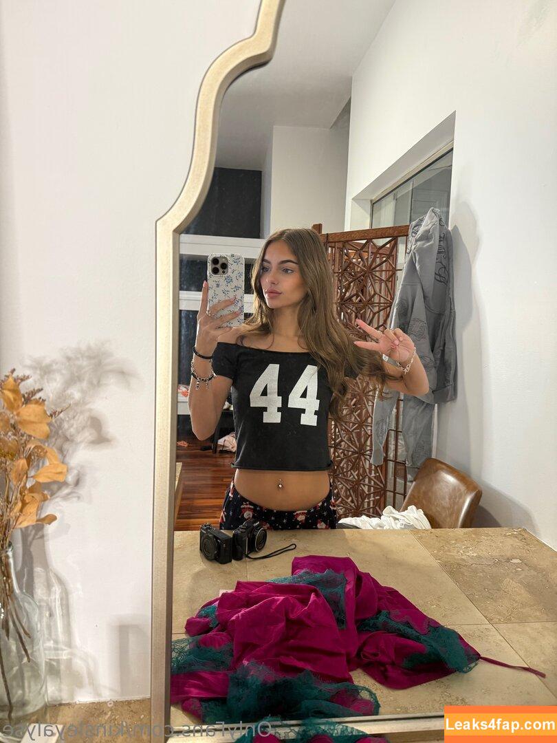 kinsleyalyse / thekinsleywyatt leaked photo photo #0013
