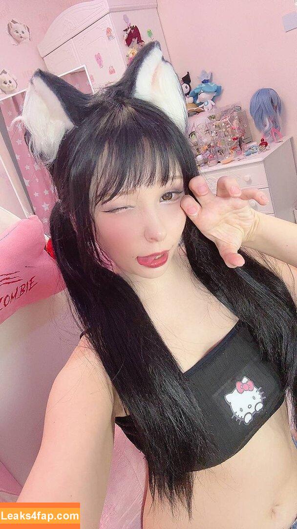 kittie_meo / helllo_kitties / kittiemeowsie leaked photo photo #0420