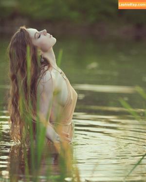 Lady LeananSidhe photo #0002