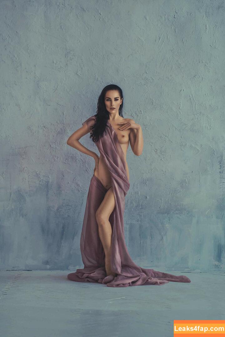 lana_brest / lana_brest_ / lana_reid / yanmcline leaked photo photo #0003