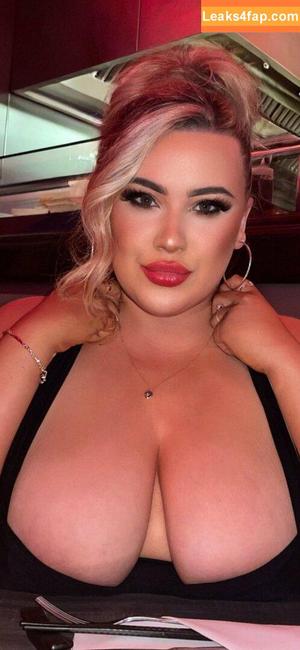 Laura Morgan photo #0015