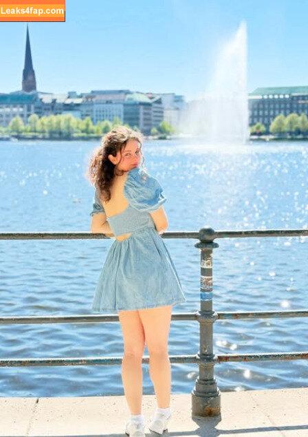 Layla / German teacher / lerndeutsch81 leaked photo photo #0001