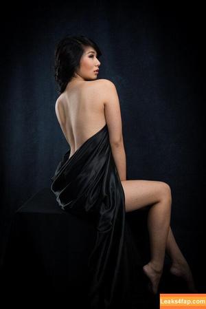 Leena photo #0074