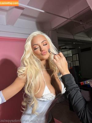 lindseypelas photo #0061