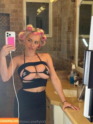 lindseypelas photo #0068