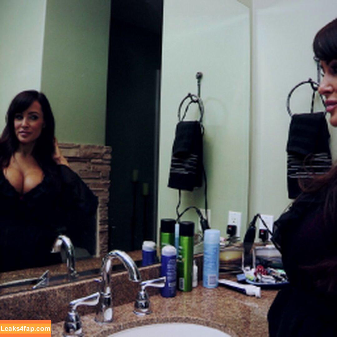 Lisa Ann / Thereallisaann слитое фото фото #0018