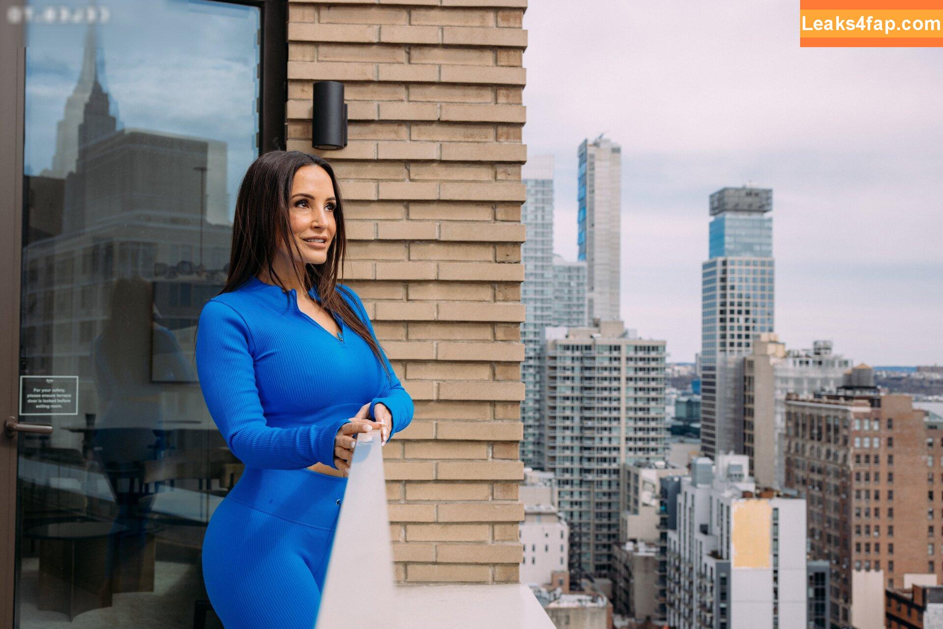 Lisa Ann / Thereallisaann слитое фото фото #0389