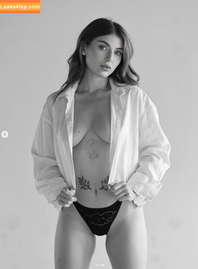littlemolly_v / hey.itsninaa_ leaked photo photo #0035