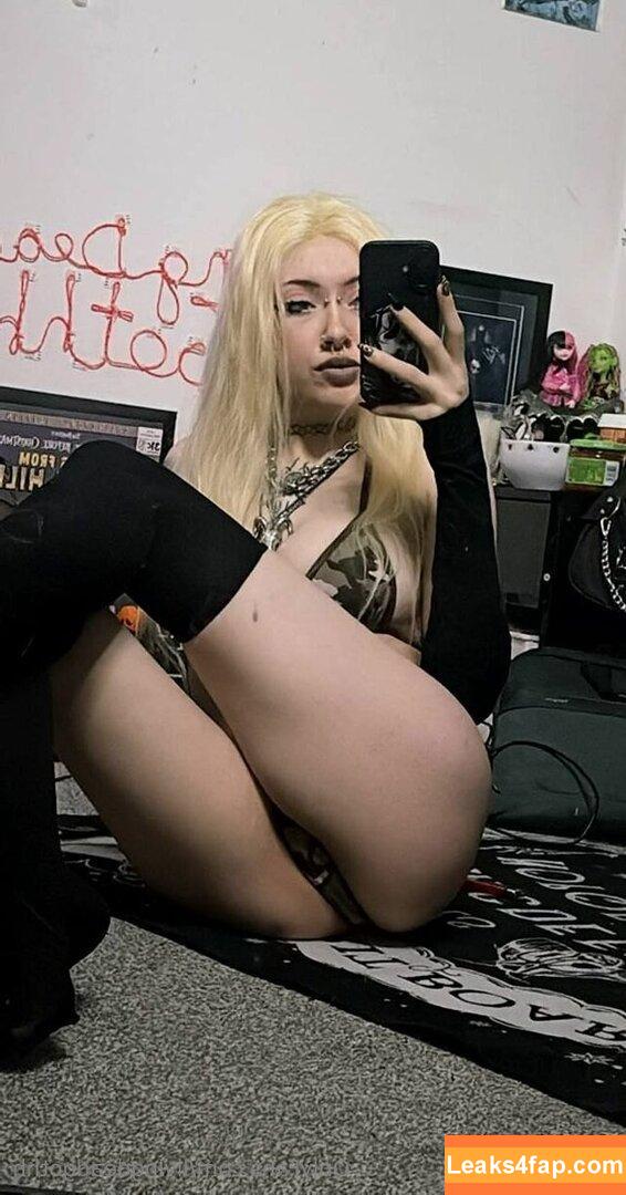 livingdeadgothh /  leaked photo photo #0024