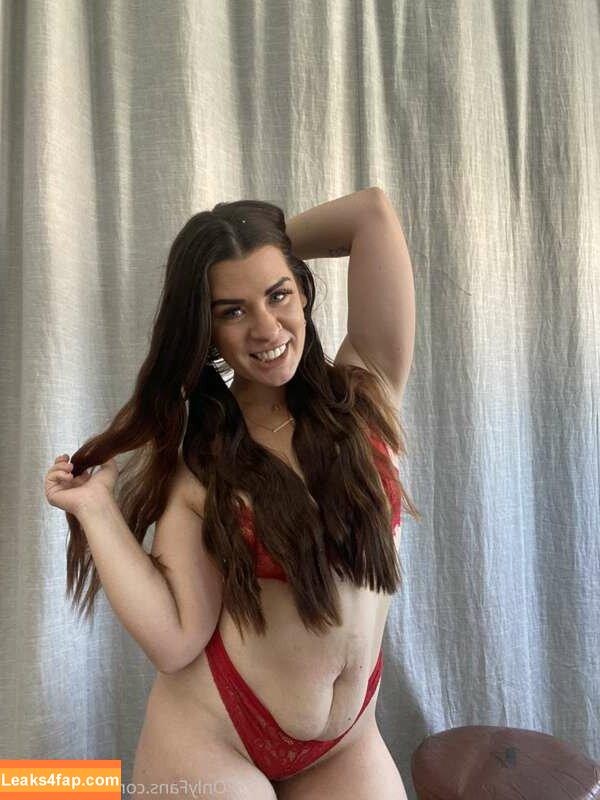 Lucy Banks / https: / itslucybanks / itsnotlucybanks leaked photo photo #0035