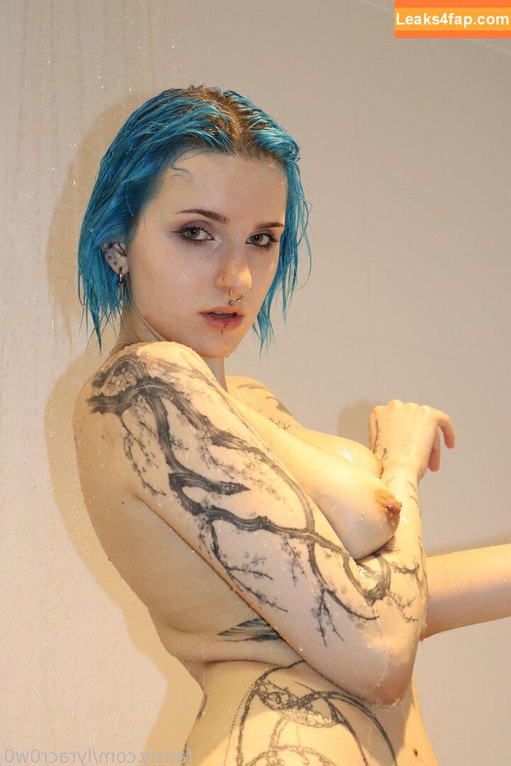 lyracr0w0 /  leaked photo photo #0110