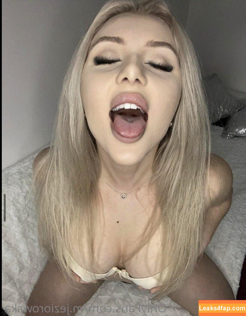 m.jeziorowska /  leaked photo photo #0023