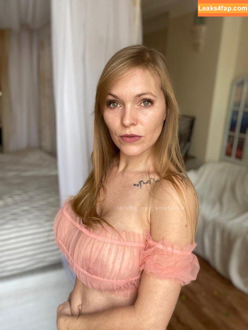 Madamevau /  leaked photo photo #0006