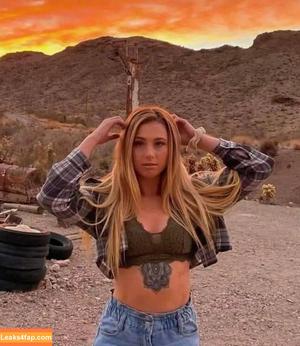 Maddie Dorrell photo #0003