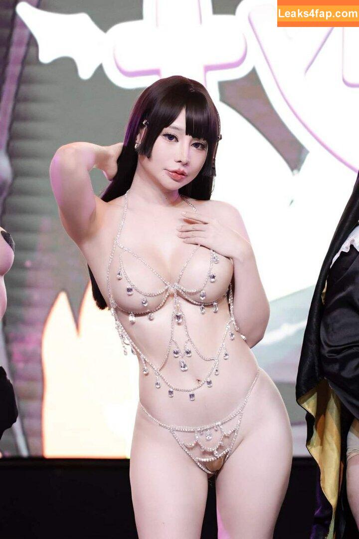 Meenfox / https: / meenfoxy leaked photo photo #0063