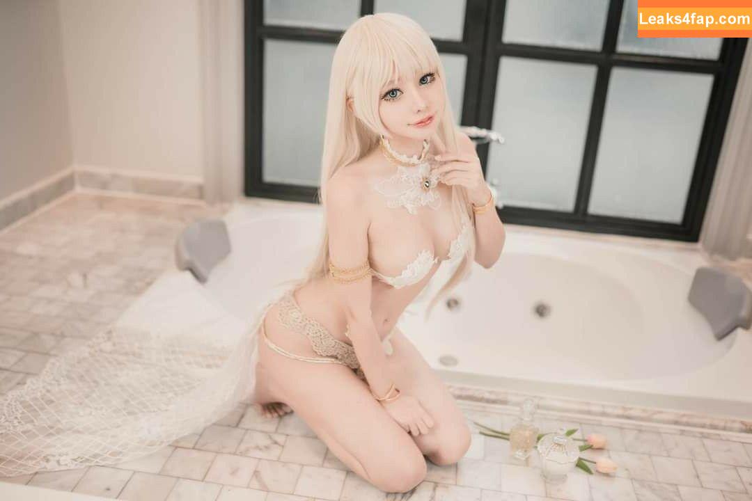 Meenfox / https: / meenfoxy leaked photo photo #0199