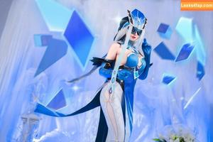 Meenfox photo #0205