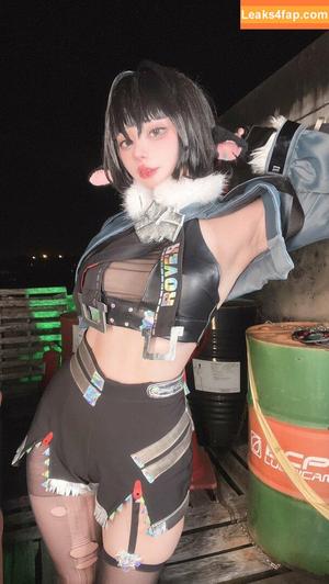 Meenfox photo #0317