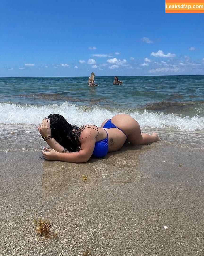 Meg Banks / https: / megbanksxo leaked photo photo #0011