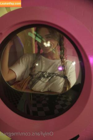 MegNut photo #0015