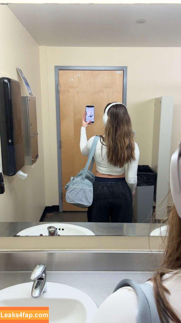 Mikayla Campinos / kira_candy09 / mikaylacampinos leaked photo photo #0899
