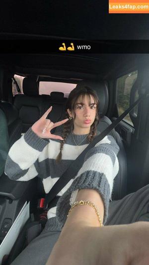 Mikayla Campinos photo #0425