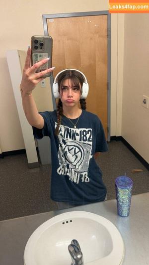 Mikayla Campinos photo #0475