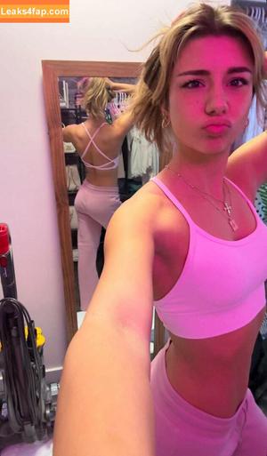 Mikayla Campinos photo #0601