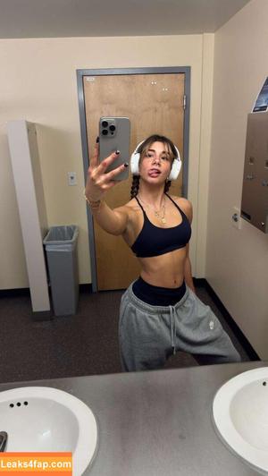 Mikayla Campinos photo #0650