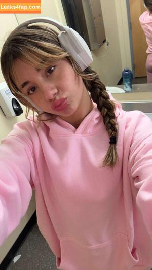 Mikayla Campinos photo #0714