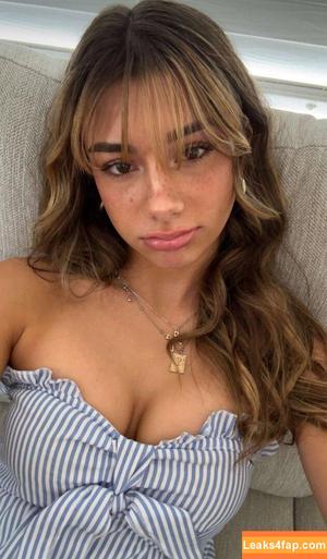 Mikayla Campinos photo #0723