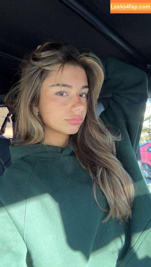 Mikayla Campinos photo #0725