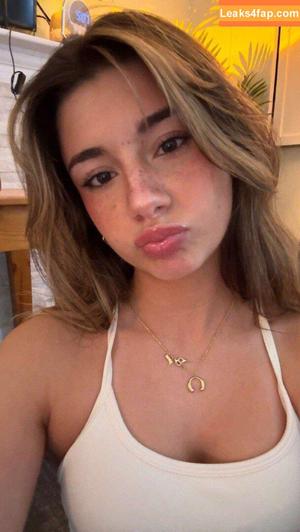 Mikayla Campinos photo #0737