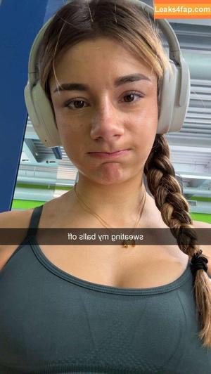 Mikayla Campinos photo #0745
