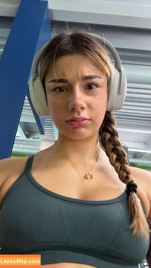 Mikayla Campinos photo #0746