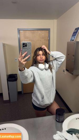 Mikayla Campinos photo #0751